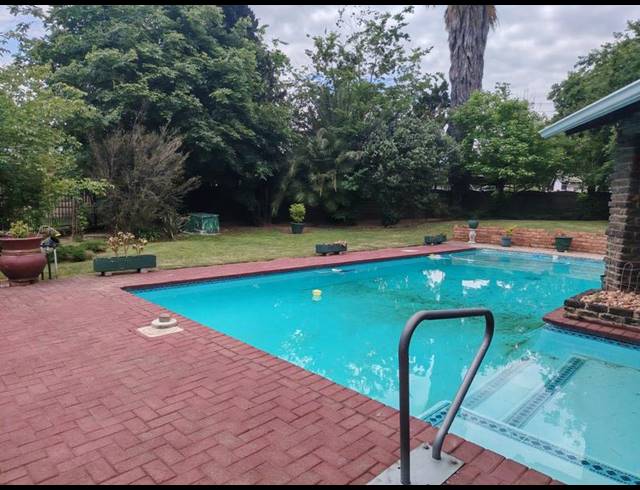 5 BEDROOM HOUSE FOR SALE IN SASOLBURG EXT 4